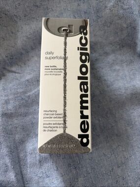 dermalogica White & Black Daily Superfoliant Charcoal Powder Exfoliant